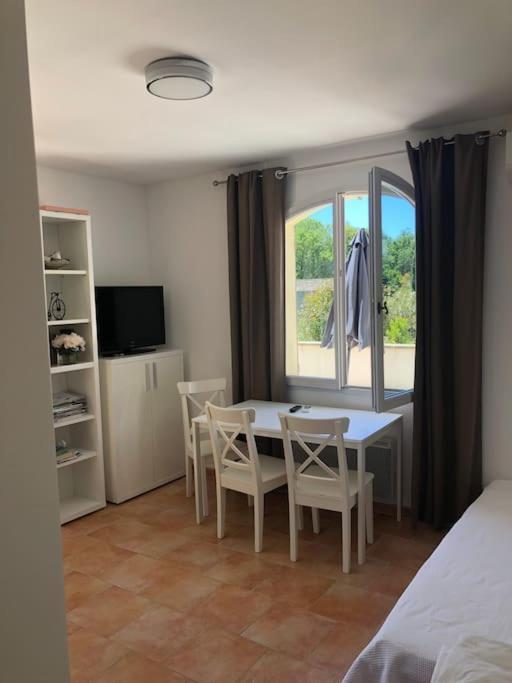 Appartement Dans Bastide A Saint Remy De Provence Zewnętrze zdjęcie